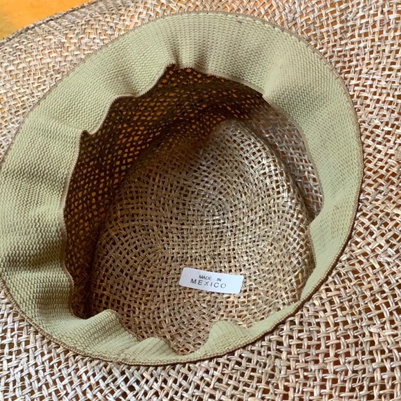 Straw hat - Picture 3 of 3